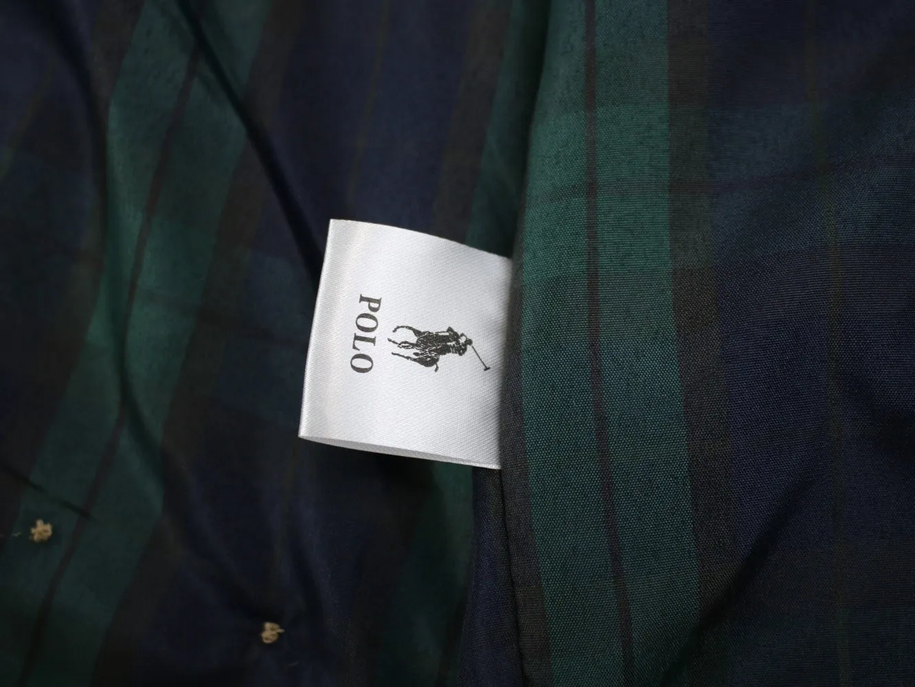 🅿️350 Ralph Lauren's new 2024 classic old money style stand collar executive zipper jacket 1️⃣Selected from high-quality original developed pure cotton fabrics, with customized plaid lining inside, the overall wear effect is very soft and comfortable, 2️⃣The workmanship details are perfectly controlled, the chest is exquisitely embroidered with small logos, and the dropped shoulders are made of unique splicing technology to highlight your personality! The version is simple but not simple! 3️⃣ Complete with tag accessories, unisex design, and a very versatile jacket for men and women! Color: black, navy, khaki, green Size: S, M, L, XL